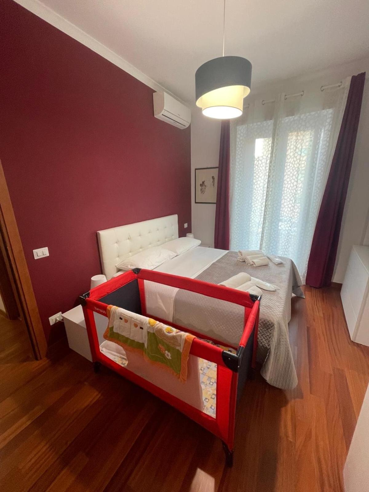Lucens Domus Appartamento Roma Quartiere Trieste - Vicino Metro B1 - Exterior foto